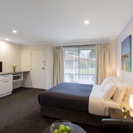 Best Western Colonial Village Motel Warrnambool Bagian luar foto